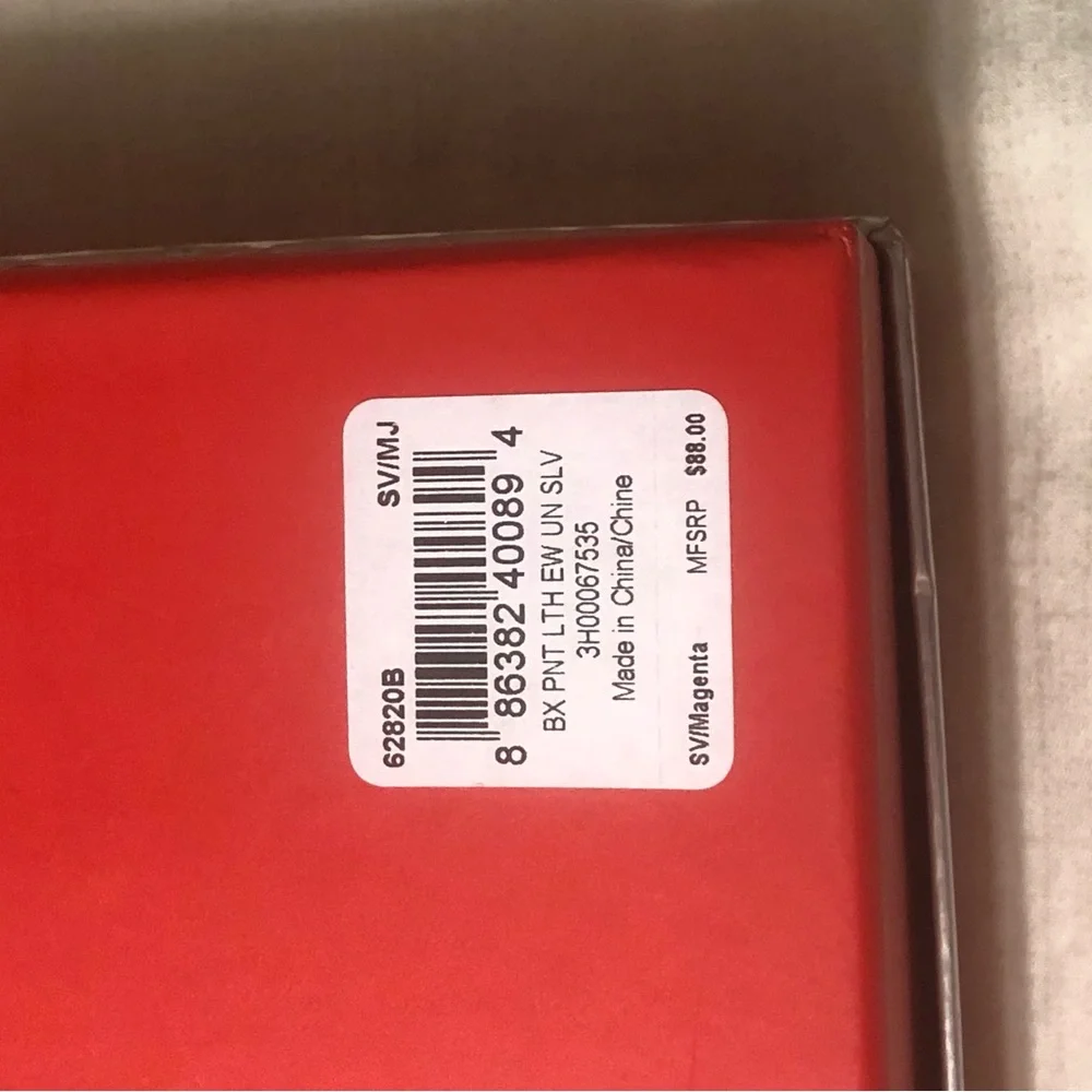 COACH NEW YORK FUCHSIA PATENT LEATHER TABLET SLEEVE